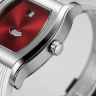 Detalhe da coroa e mostrador vermelho do Specht & Söhne Noble Red