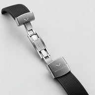 Fecho aberto em aço do Specht & Söhne Noble Red com pulseira preta